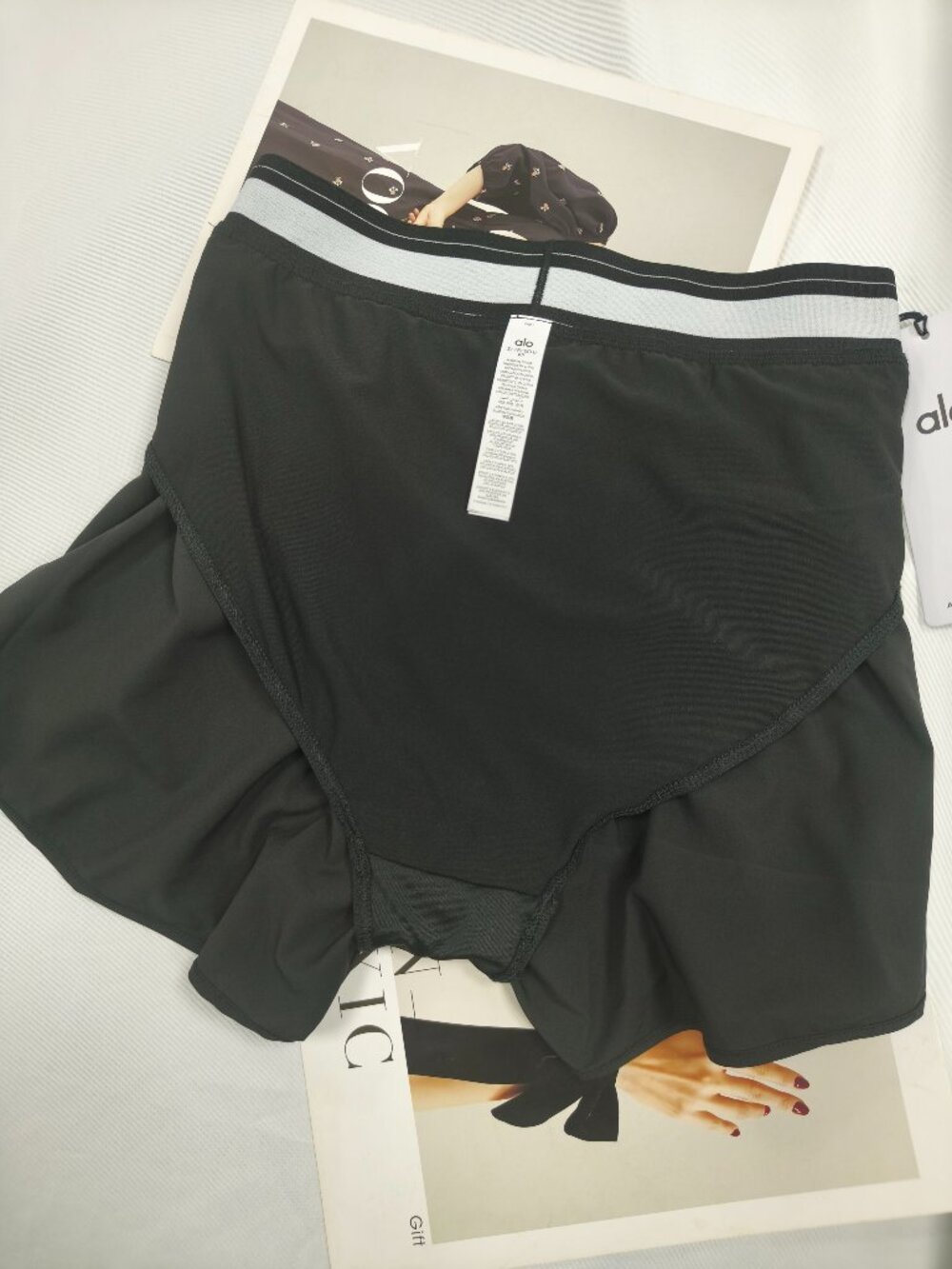 ALO Yoga Black Match Point Shorts NWT size L - Picture 9 of 9